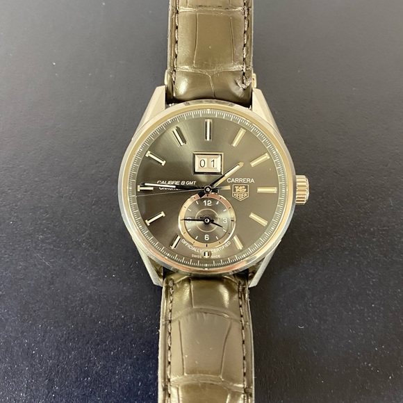 Tag Heuer Carrera Calibre 8 GMT Grande date - Picture 13 of 13